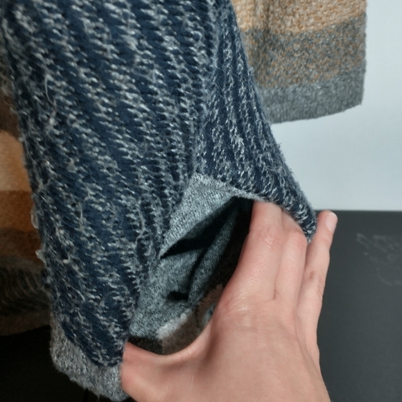 Chico's Multi Stripe Coatigan with safety pin closure, size 3/L/16 - Picture 10 of 14